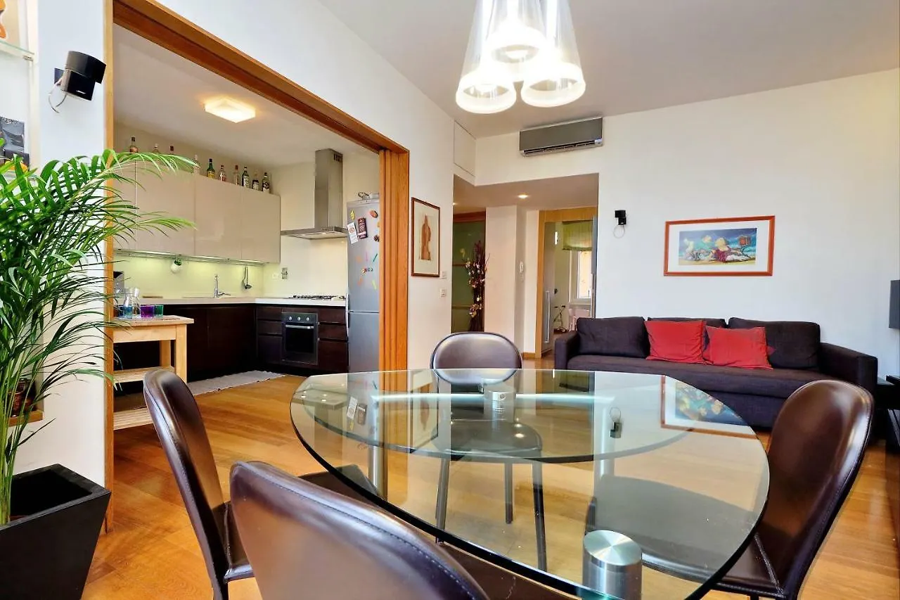 Angelico Family Apartment Rome 0*,  Italie